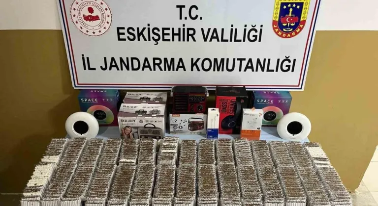 Sarıcakaya'da Kargoyla Kaçak Sigara Getiren Şahıs Yakalandı