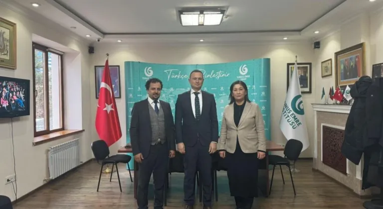 Kazakistan’da Anadolu Üniversitesi Açıköğretim Sistemi Tanıtıldı