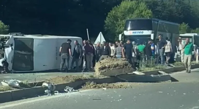 Kütahya Yolu'nda Bayramın İlk Gününde Feci Kaza: Çok Sayıda Yaralı Var