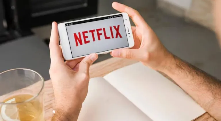 Netflix 2024 Filmleri ile Boş Vaktinizi Değerlendirin! 10 Yapım Önerisi