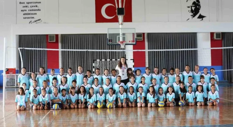 Odunpazarı’nda voleybol yaz okuluna büyük ilgi