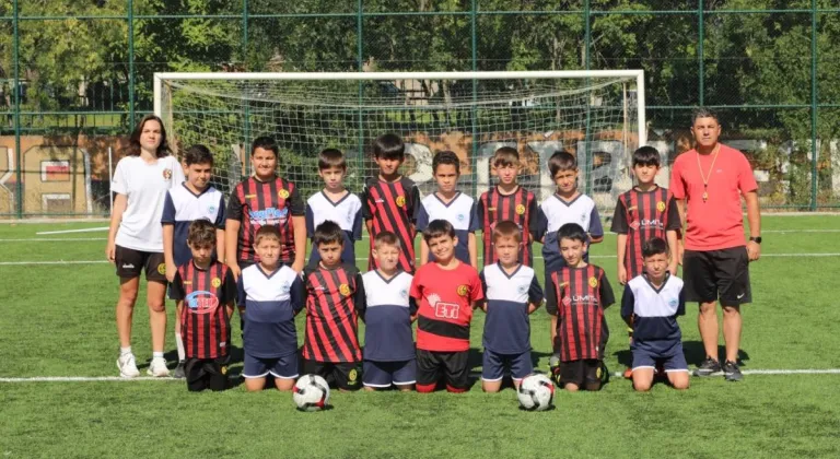 Odunpazarı’nın Minik Futbolcularının Eskişehirspor Heyecanı