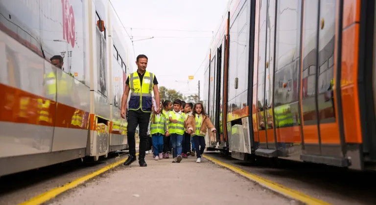 Öğrenciler Yeşil Ulaşımın Yolculuğuna Çıktı