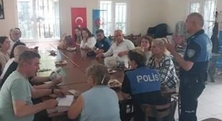 Polis ekiplerinin katılımıyla muhtarlar toplantısı düzenlendi