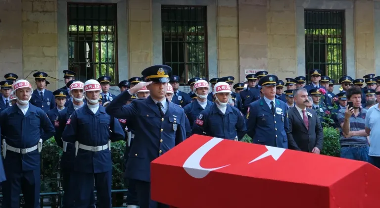 Eskişehir Şehidini Son Yolculuğuna Uğurladı