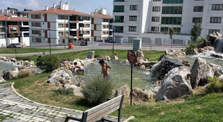 Vadişehir'de Çocukların Tehlikeli Serinleme Yöntemi Şaşkınlık Yarattı