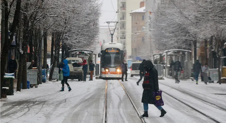 Son Dakika Kar Ne Zaman Yağacak? İstanbul'a Kar Yağışı Beklentisi ve Meteoroloji Genel Müdürlüğü Hafta Sonu Hava Durumu