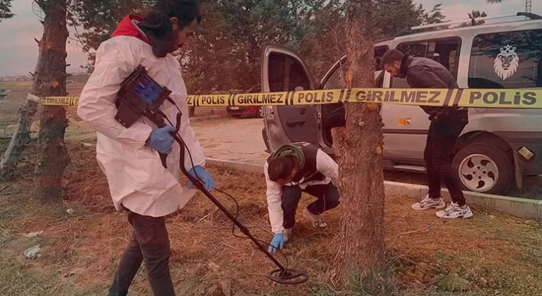 Tekirdağ’da 2 Kuzen Başlarından Silahla Vurulmuş Halde Bulundu