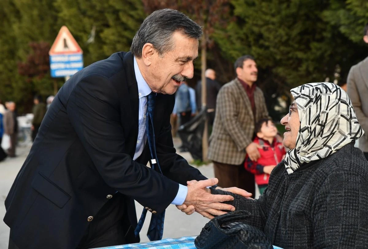 Başkan Ataç iftarda vatandaşlarla buluştu