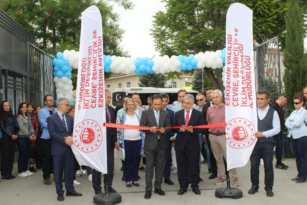 'Doğal Sit Alanları ve Tabiat Varlıkları Tanıtım Sergisi'ne
