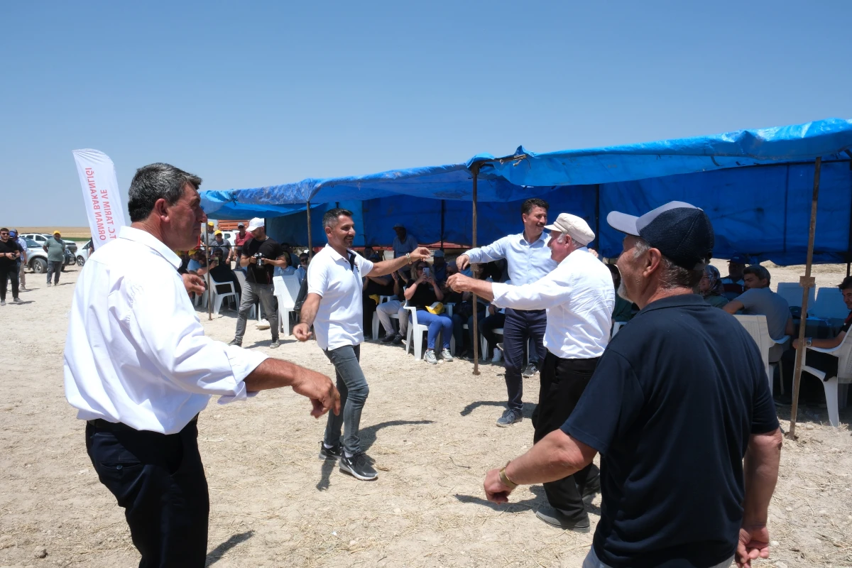 Çiftçinin yüzü gülünce Türkiye'nin yüzü gülüyor