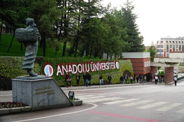 Anadolu Üniversitesi