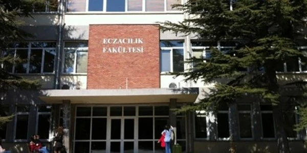 Eczacılık Fakültesi 