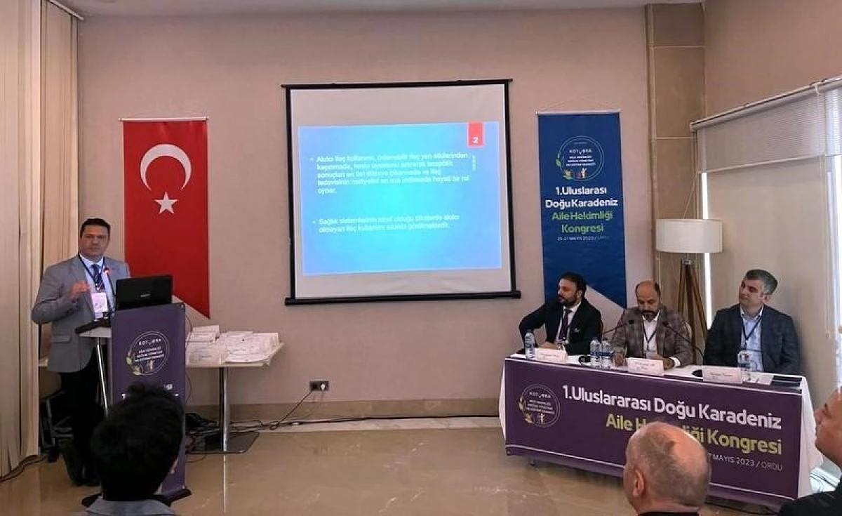 Eskişehir İl Sağlık Müdürü Prof. Dr. Bilge “Akılcı ilaç kullanımı sistematik ve sosyal bir yaklaşımdır”
