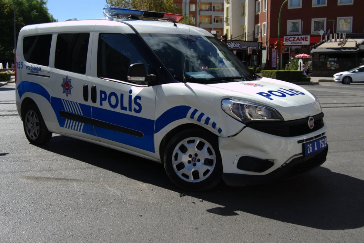 polis arabası