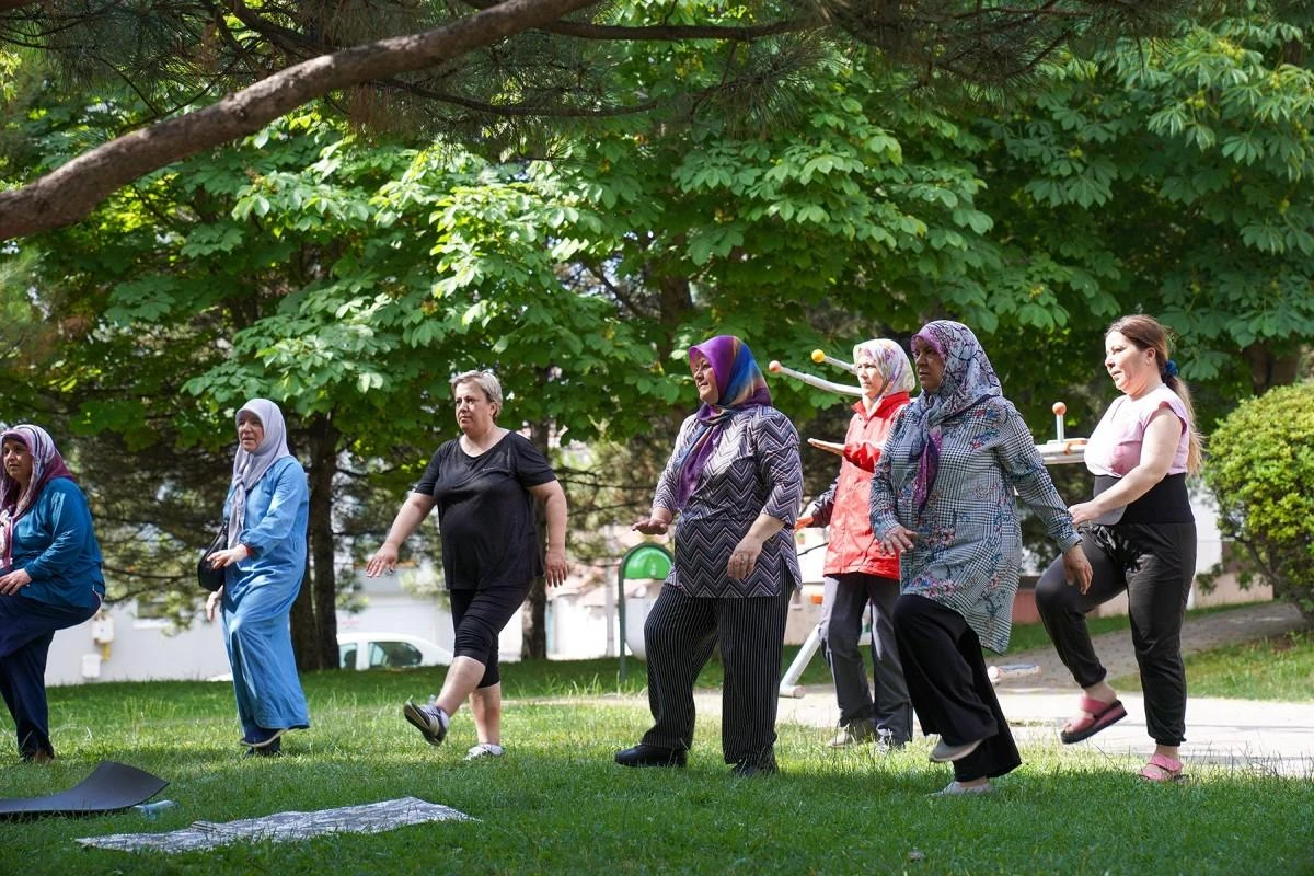 Açık havada spor keyfi Tepebaşı'nda