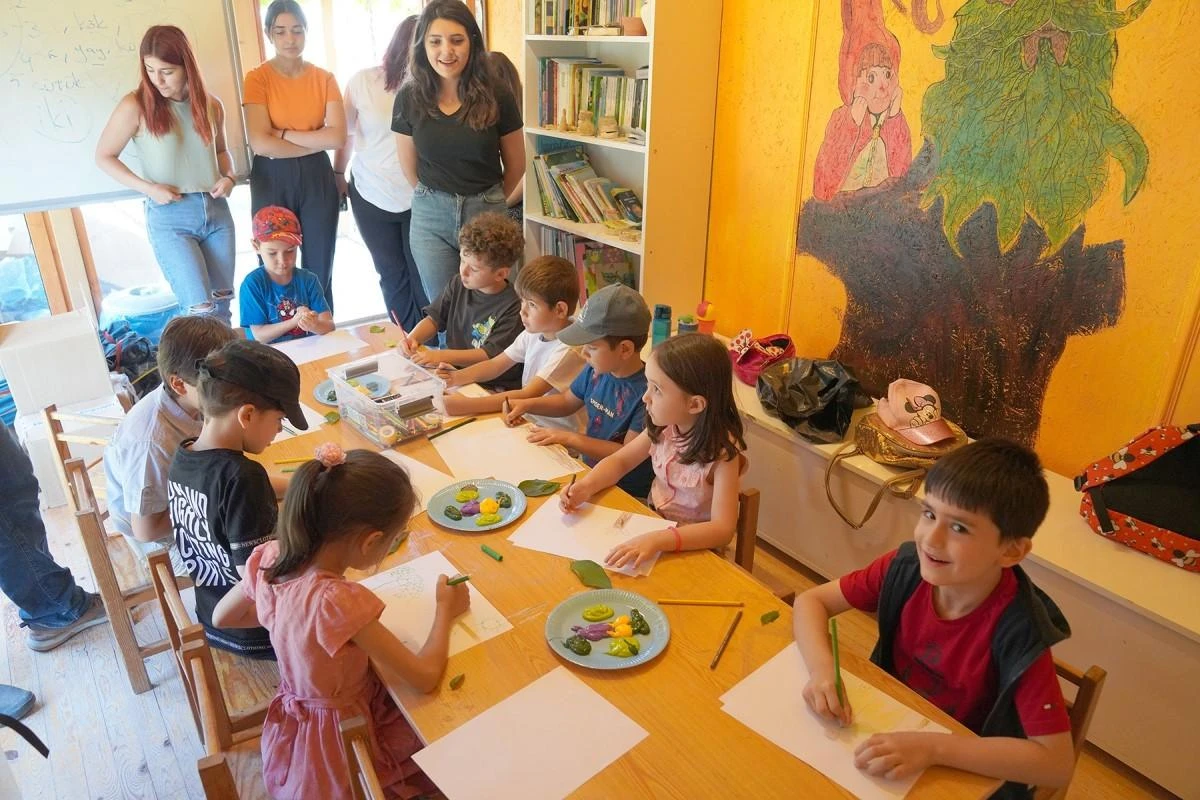 Eskişehir'de Ekoloji Okulunda Çocuklar Eğleniyor