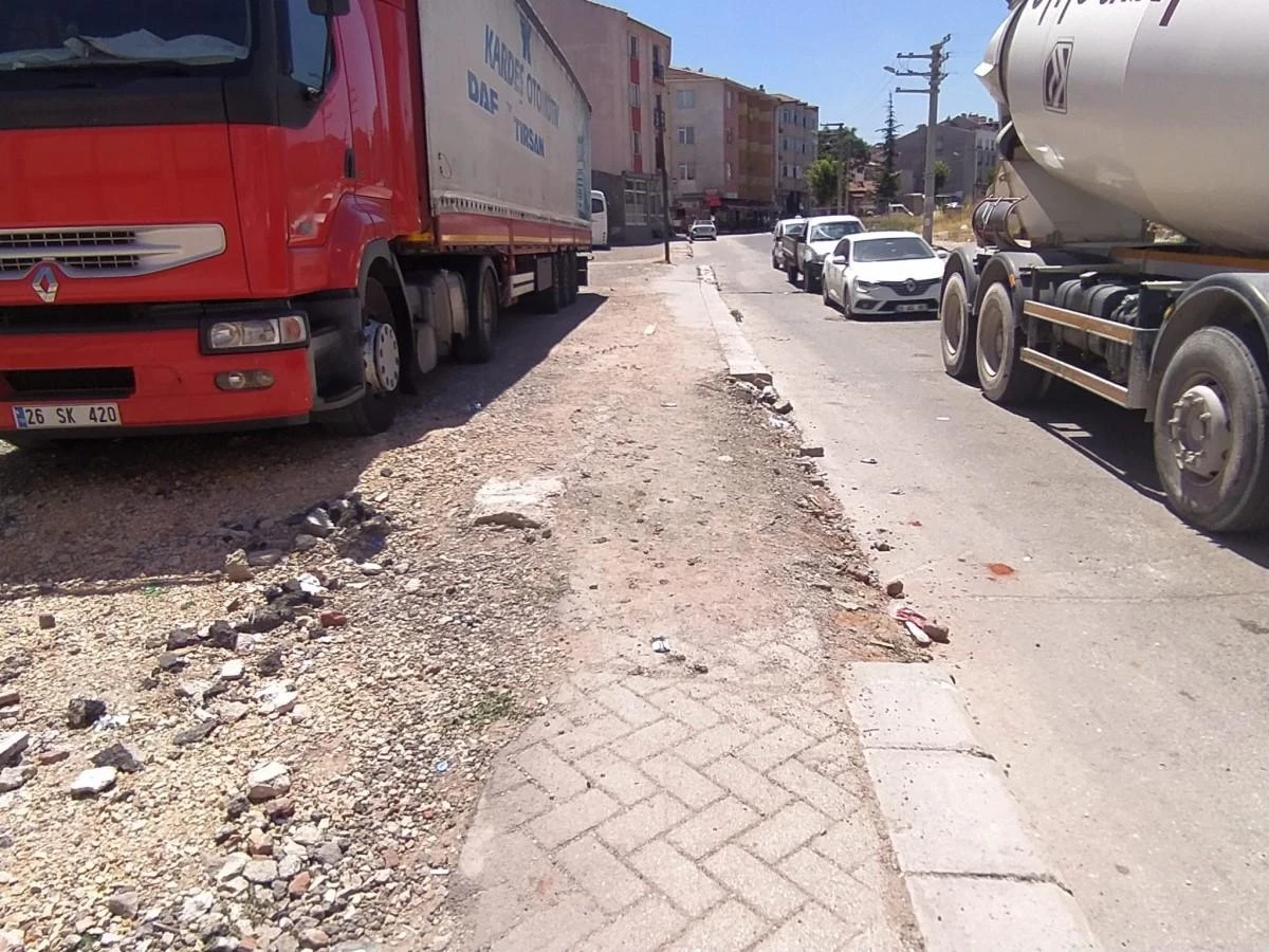 Emek mahallesi sorunlarına çözüm bekliyor
