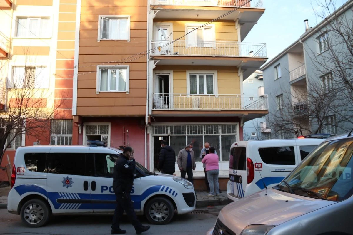 Eşini sırtından bıçaklayan sanığa 16 yıl hapis cezası 