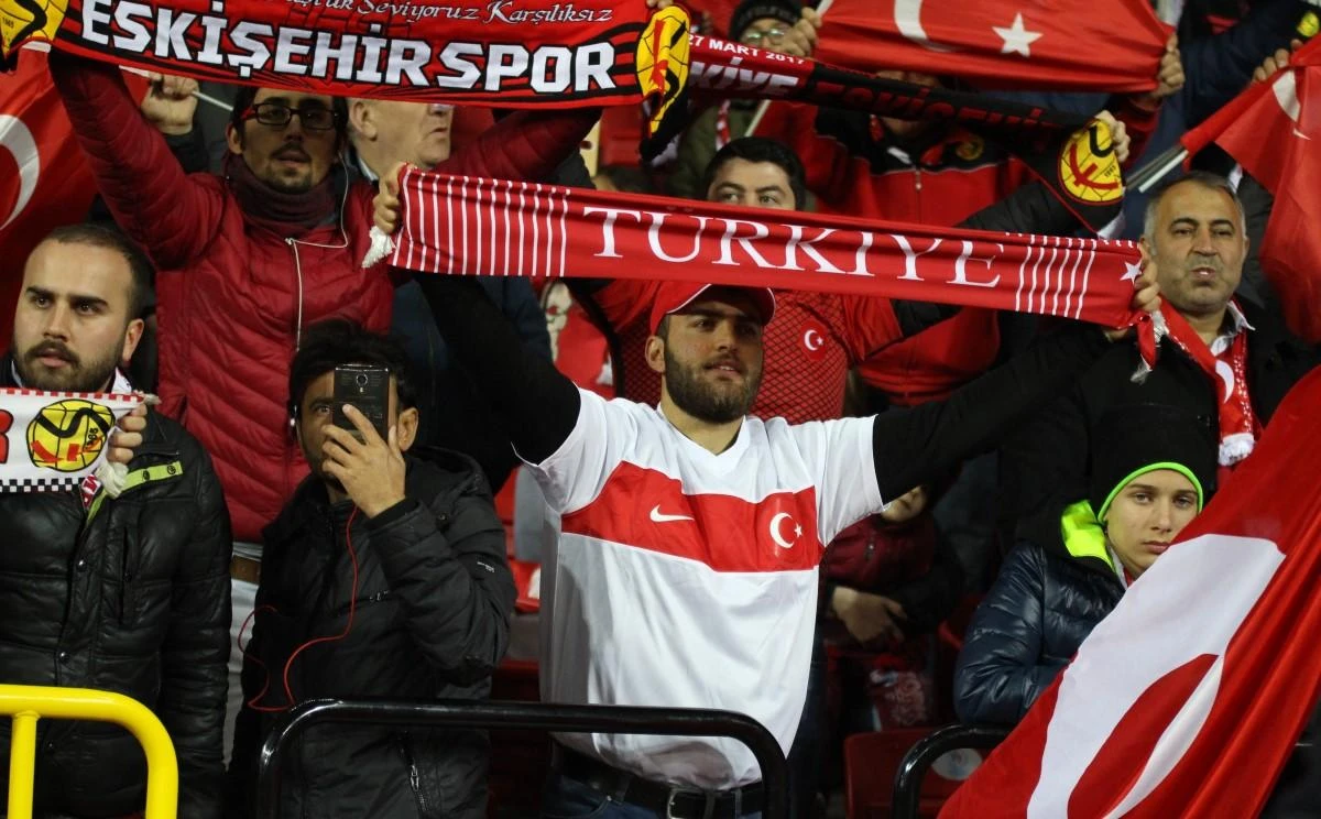 Türkiye - Ermenistan maçının biletleri tükendi

