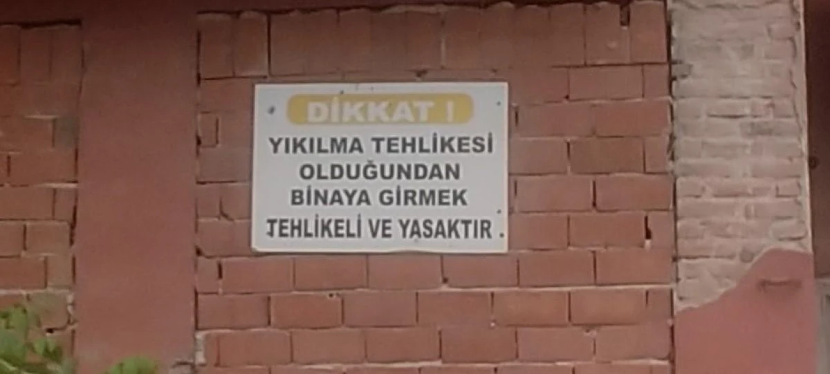 Yıkılma tehlikesi varsa yıllardır ne bekleniyor
