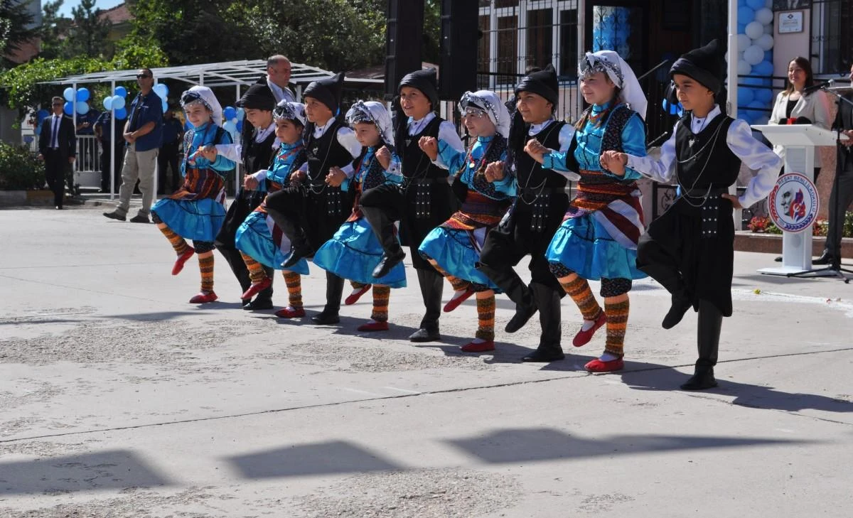 Eskişehir’de öğrenciler okullarına kavuştu
