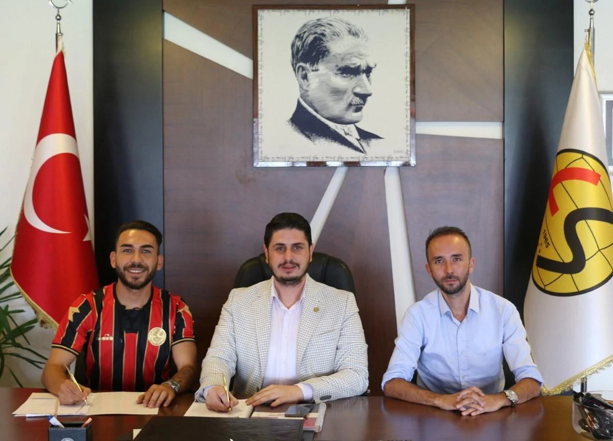 Eskişehirspor’a sol bek takviyesi
