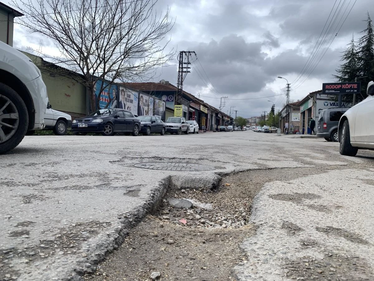 Küçük Sanayi Bölgesine sağlam giren araç arızalı çıkıyor