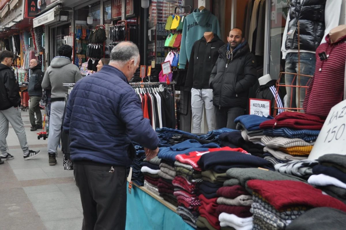 Değişken hava sıcaklıkları esnafı da şaşırttı 2