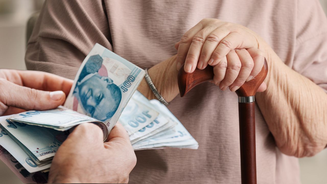 Emekli ve 65 yaş üstüne yeni destekler 2
