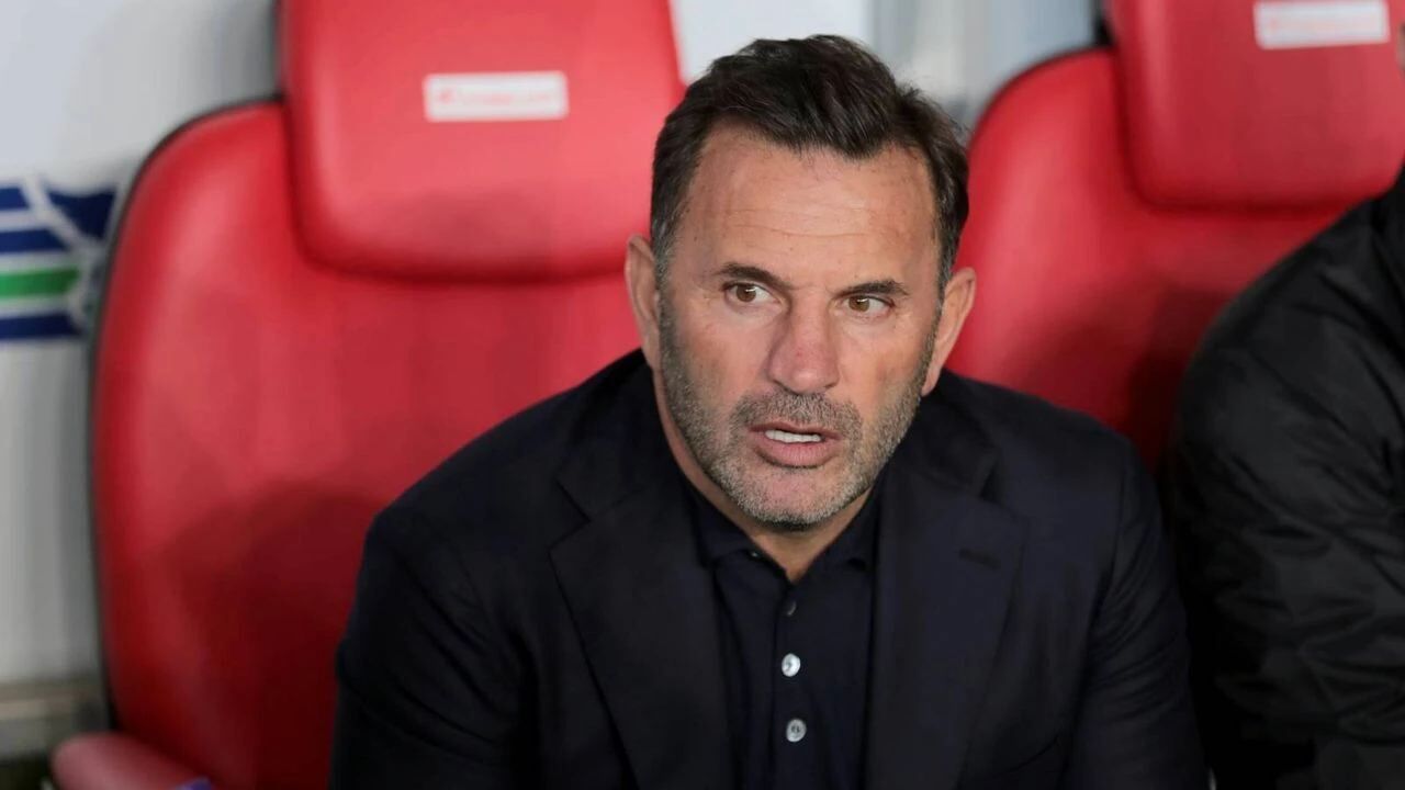 Galatasaray'da flaş ayrılık: Okan Buruk biletini kesti 1