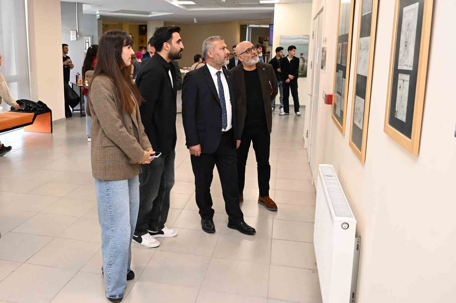 Öğrenci Sergileri Sanatseverlerle Buluştu (1)