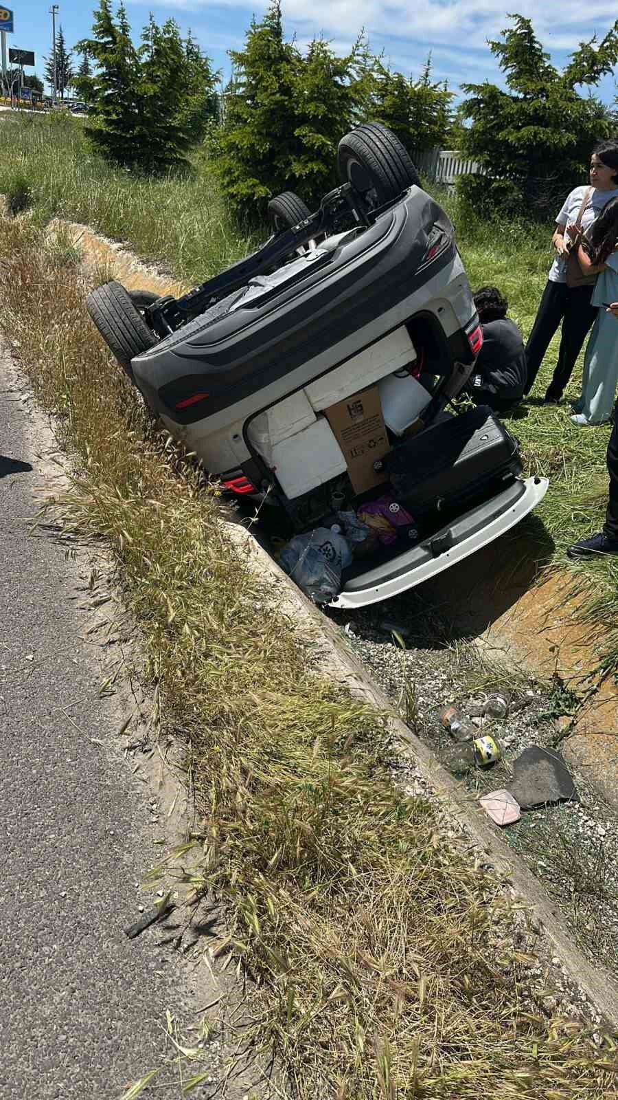 Sivrihisar Yolunda Feci Kaza Araç Takla Attı (1)