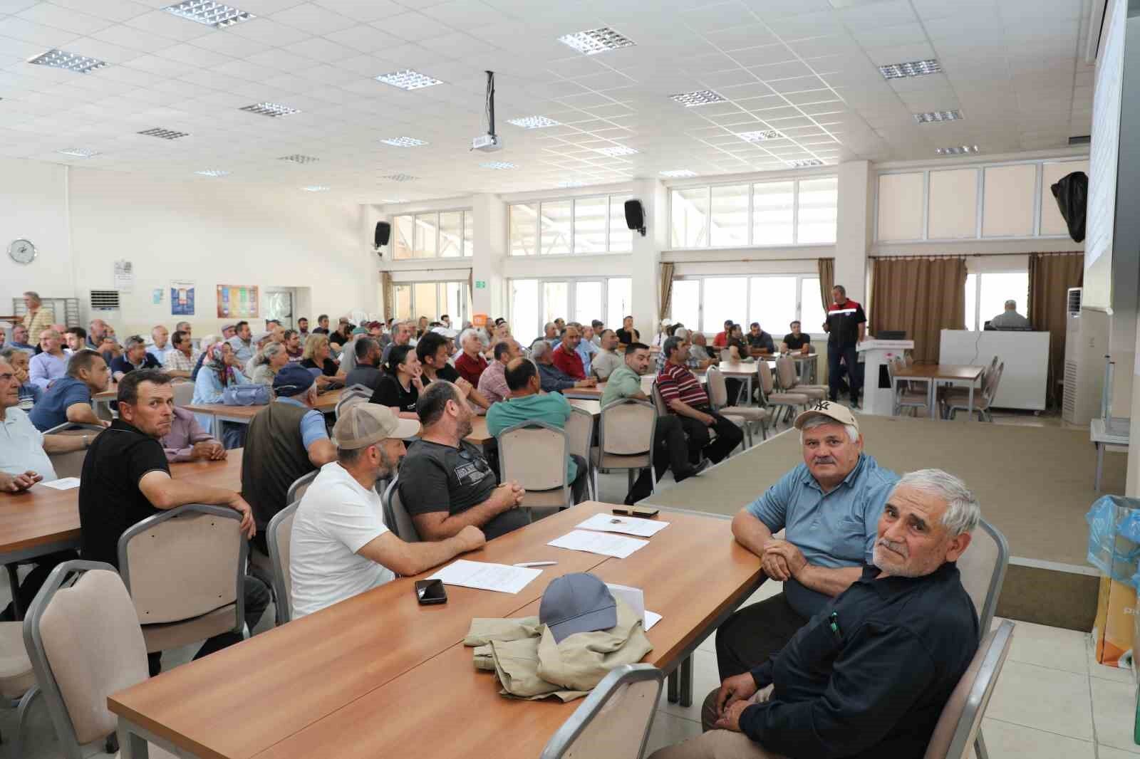 Eskişehir’de Çiftçilere Güvenli Üretim Eğitimi Verildi (1)