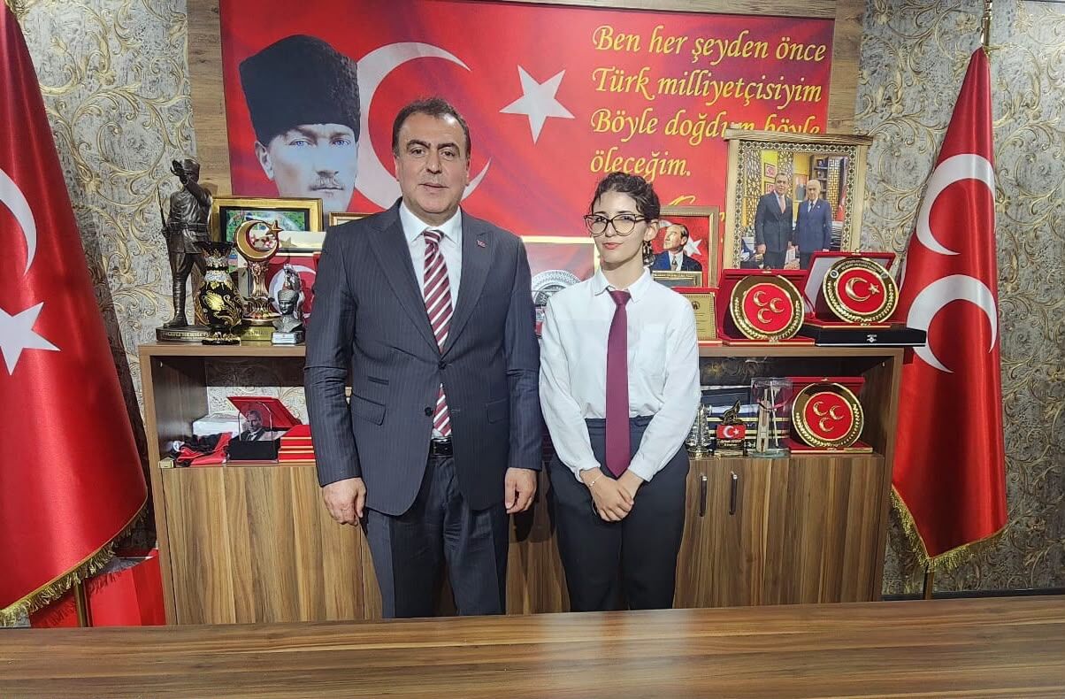 Eskişehir’in İki Tiyatro Topluluğundan Mhp’ye Ziyaret (1)