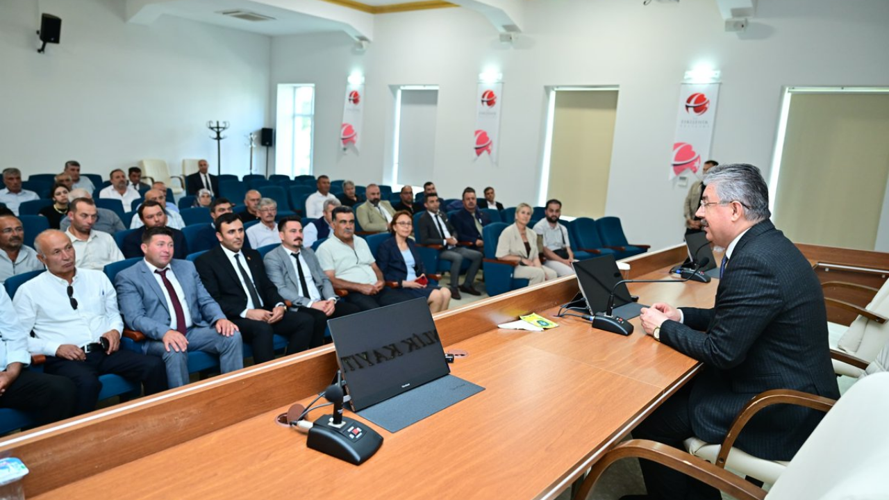 Vali Erdinç Yılmaz, Mahalle Muhtarlarını Ağırladı (2)