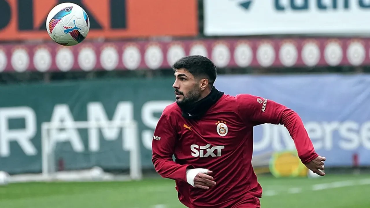 Galatasaray'da o isim takımdan ayrılıyor 3