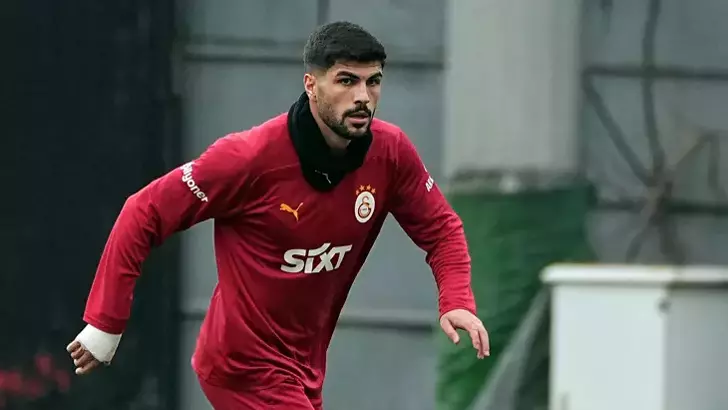 Galatasaray'da o isim takımdan ayrılıyor 4