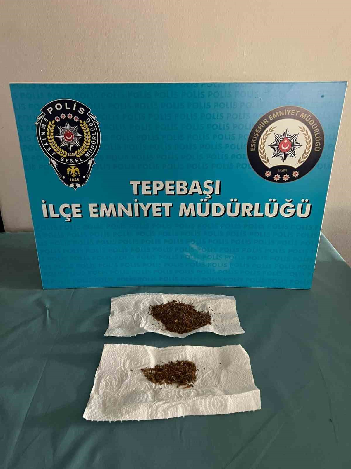 bekcilerin-denetiminde-silah-ve-uyusturucu-ele-gecirildi