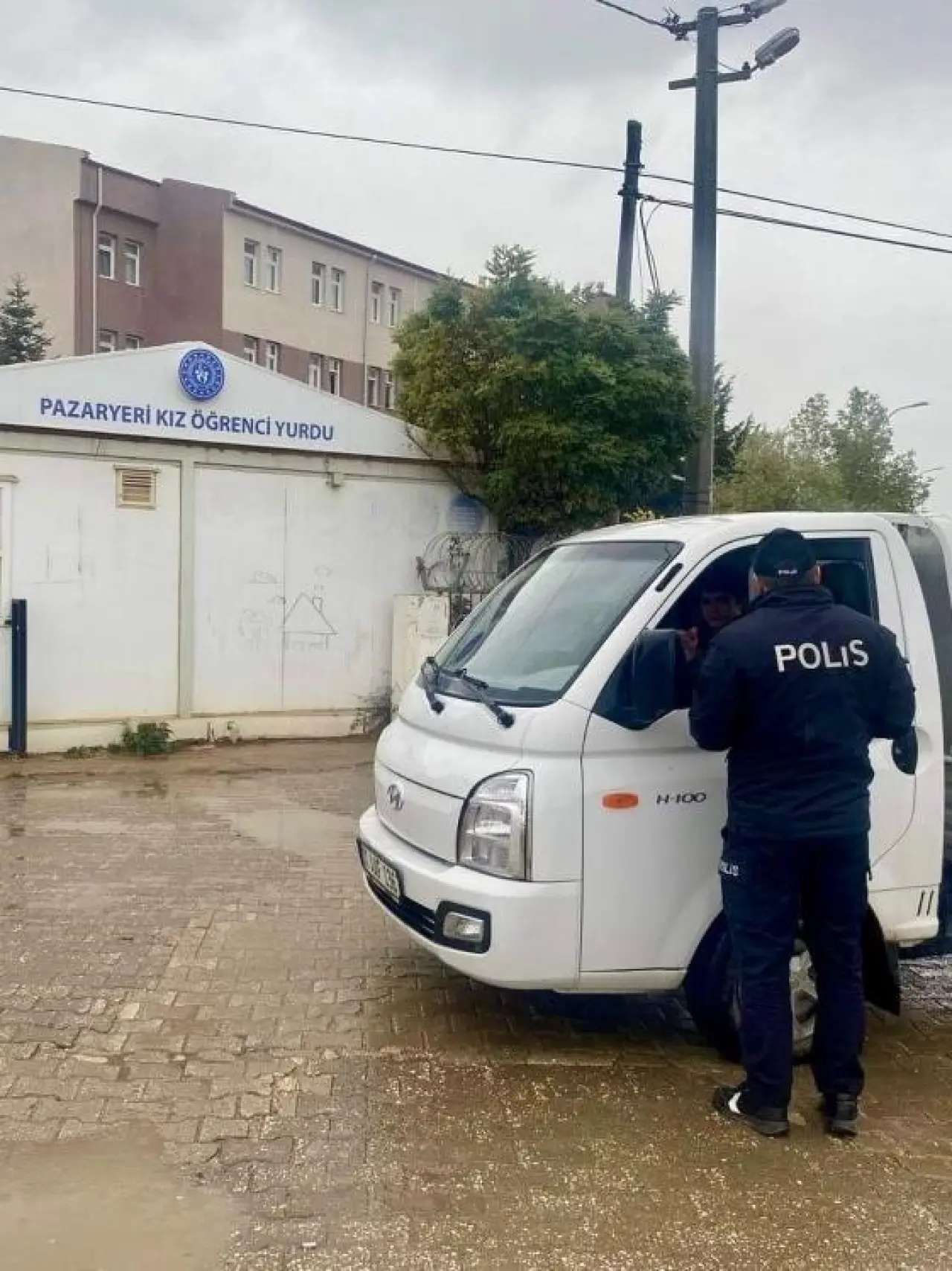bilecikte-yurt-cevrelerinde-guvenlik-onlemleri-artirildi