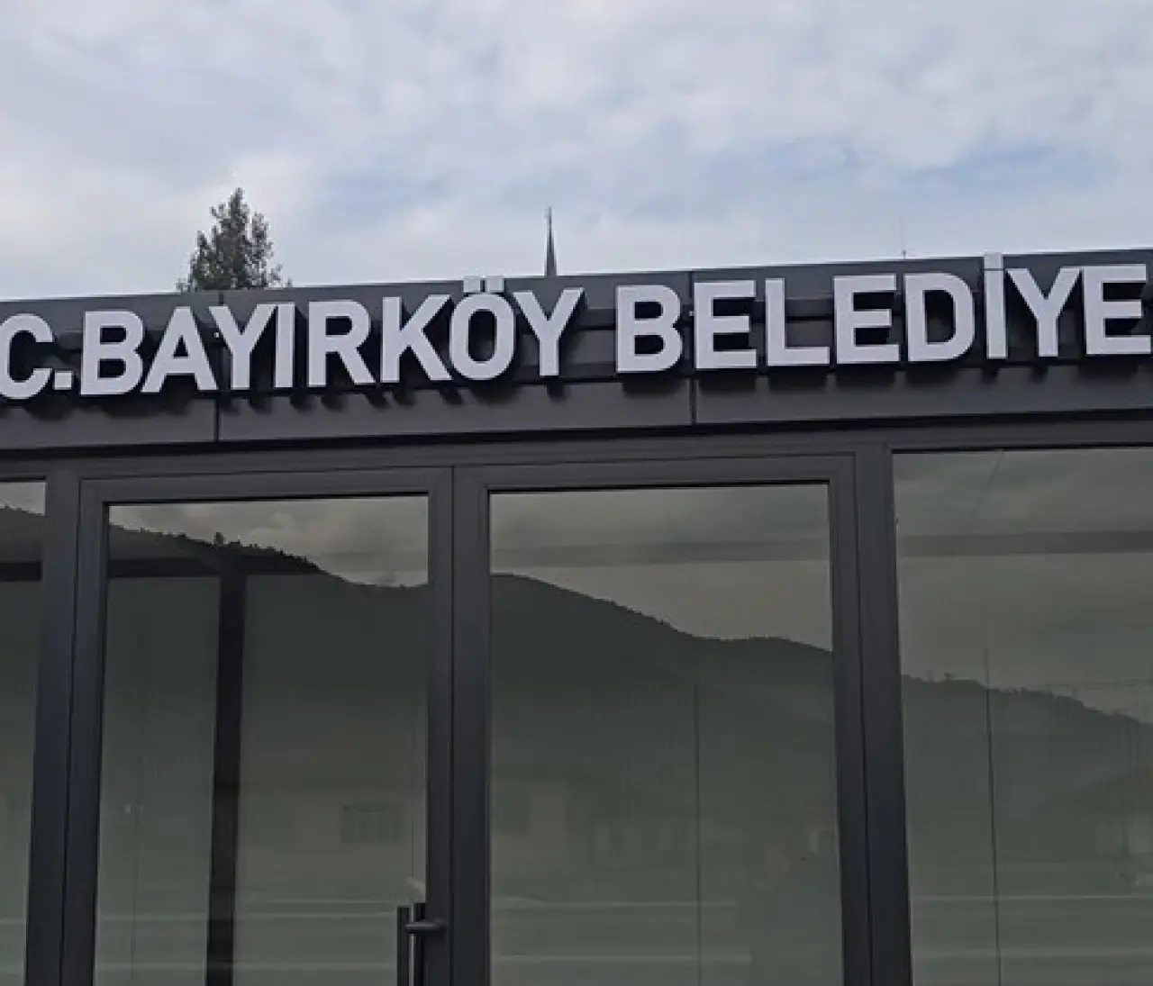 bayirkoyde-yeni-nesil-durak-hizmeti-basladi