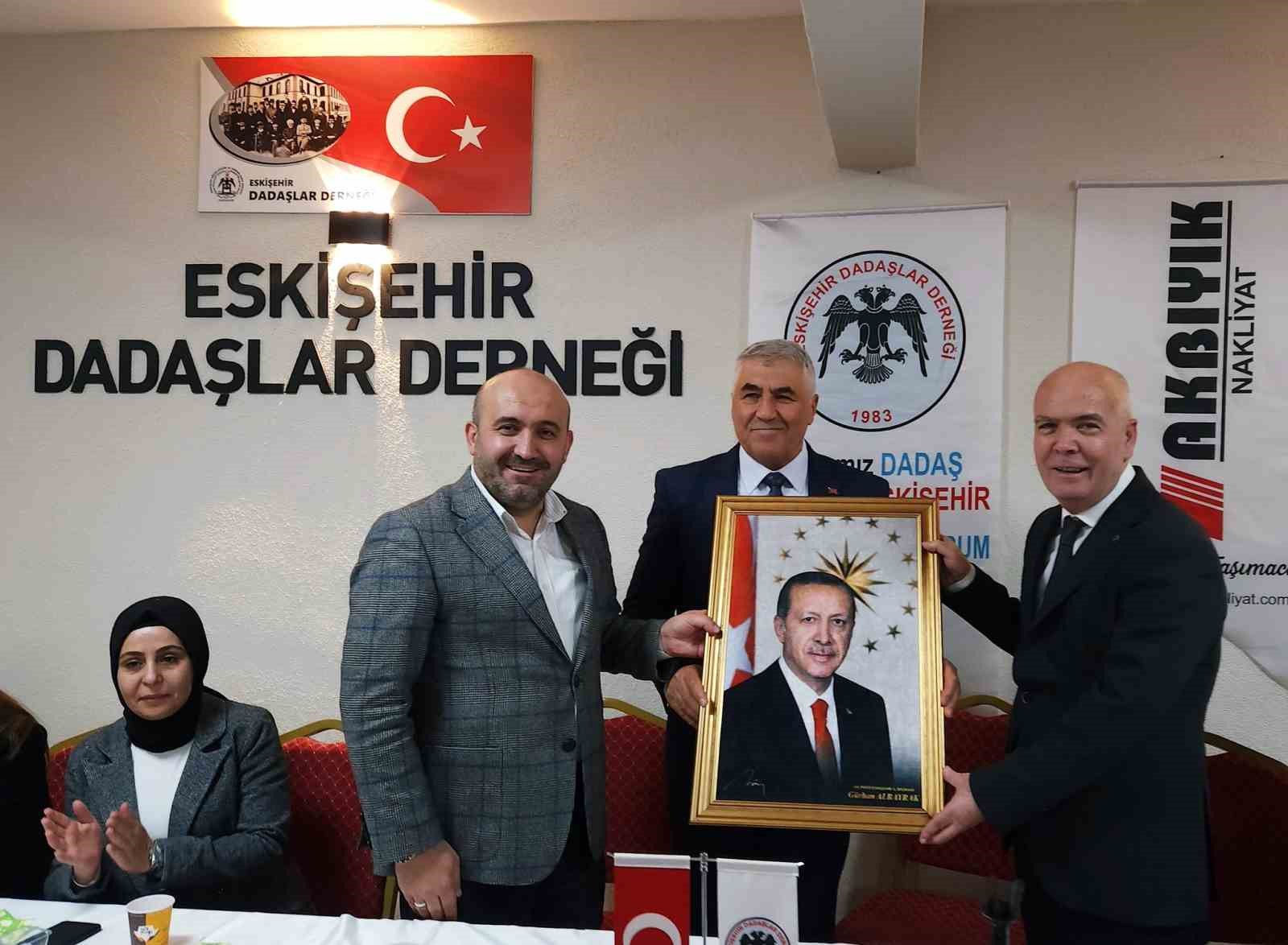 ak-parti-ve-mhpden-dadaslar-dernegine-ziyaret