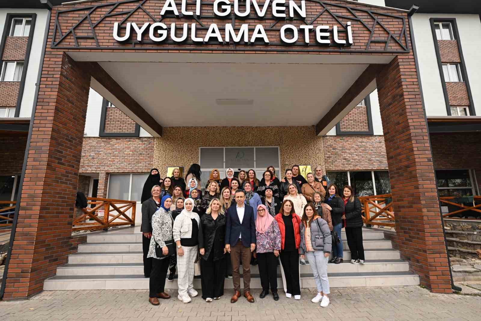 edirneden-gelen-sehit-ve-gazi-aileleri-eskisehirde-agirlandi
