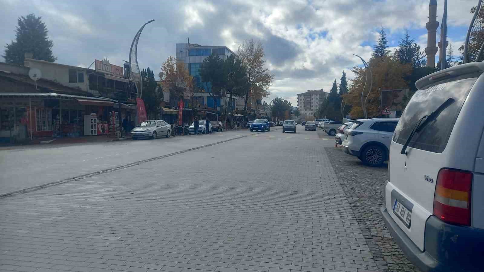 gedizde-40-buyuklugunde-deprem