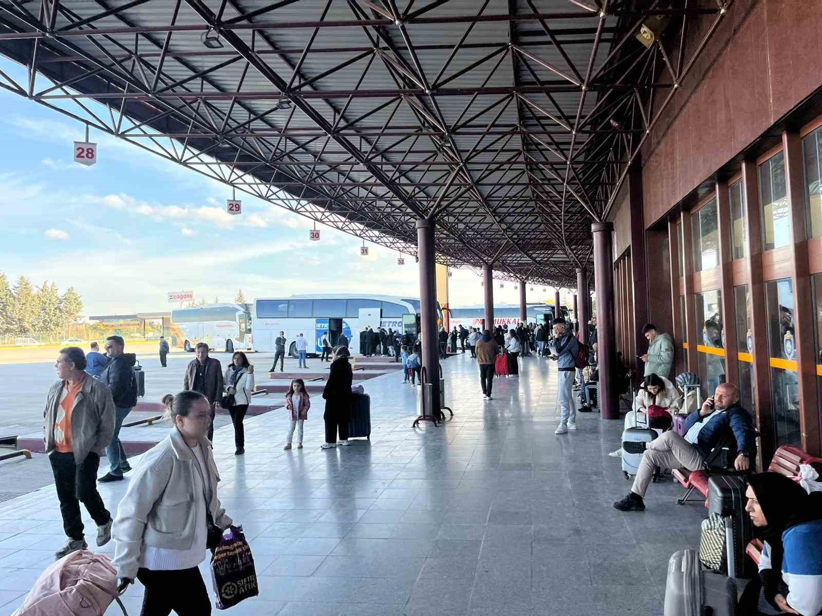 otogarda-ara-tatil-yogunlugu
