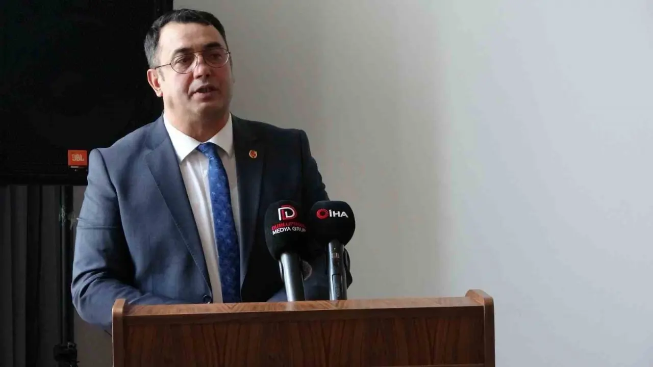 kutahya-gazeteciler-cemiyetinde-genel-kurul-heyecani