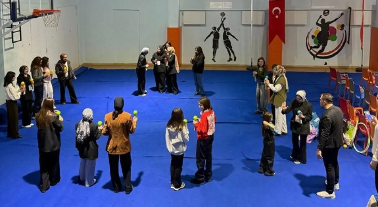 kutahyada-egitim-zirvesi