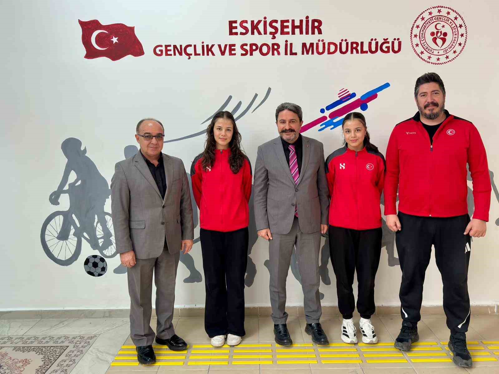 eskisehirli-milli-sporcu-ikizlerden-avrupa-3uncusu-oldu