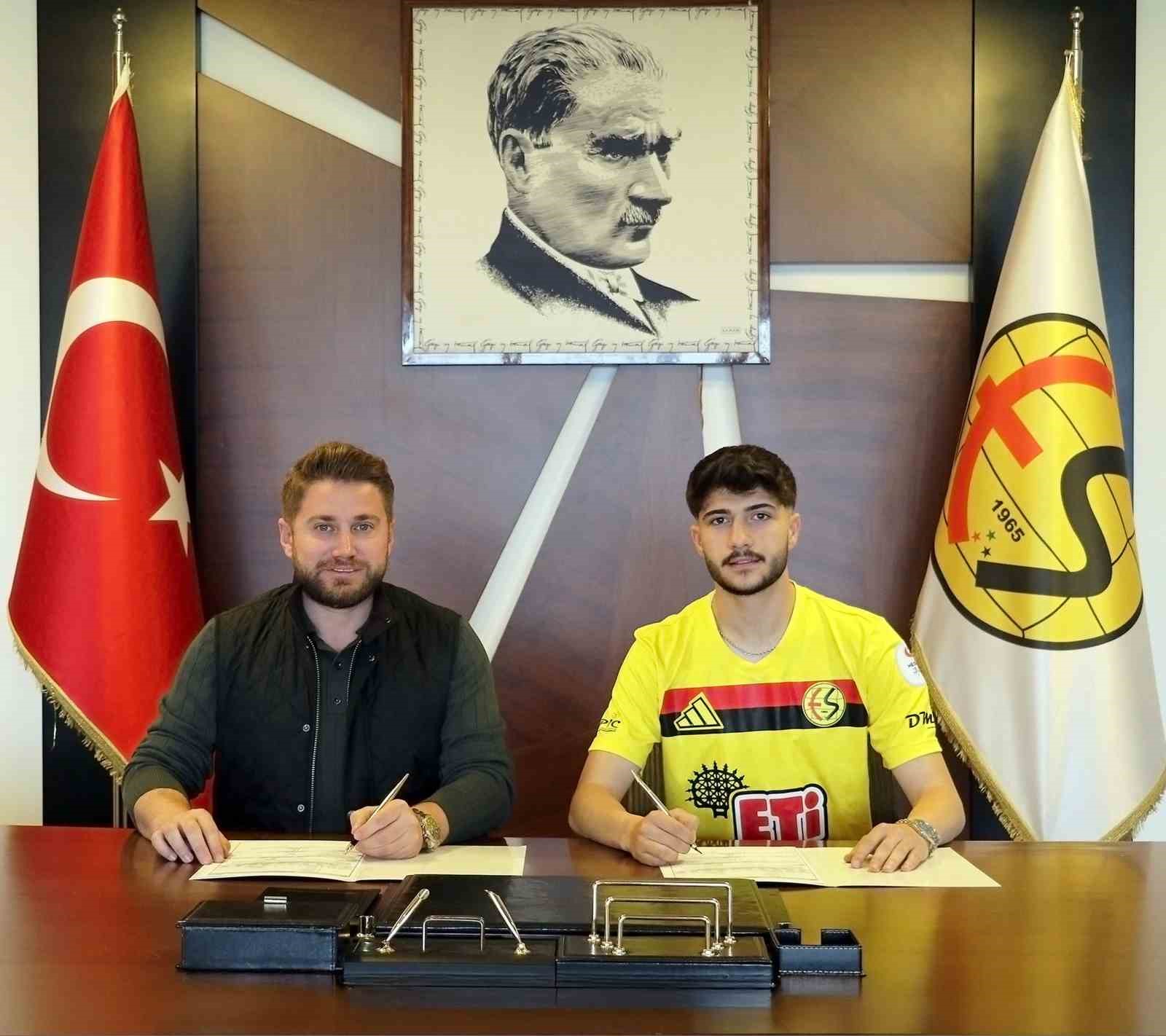 eskisehirspordan-orta-sahaya-takviye