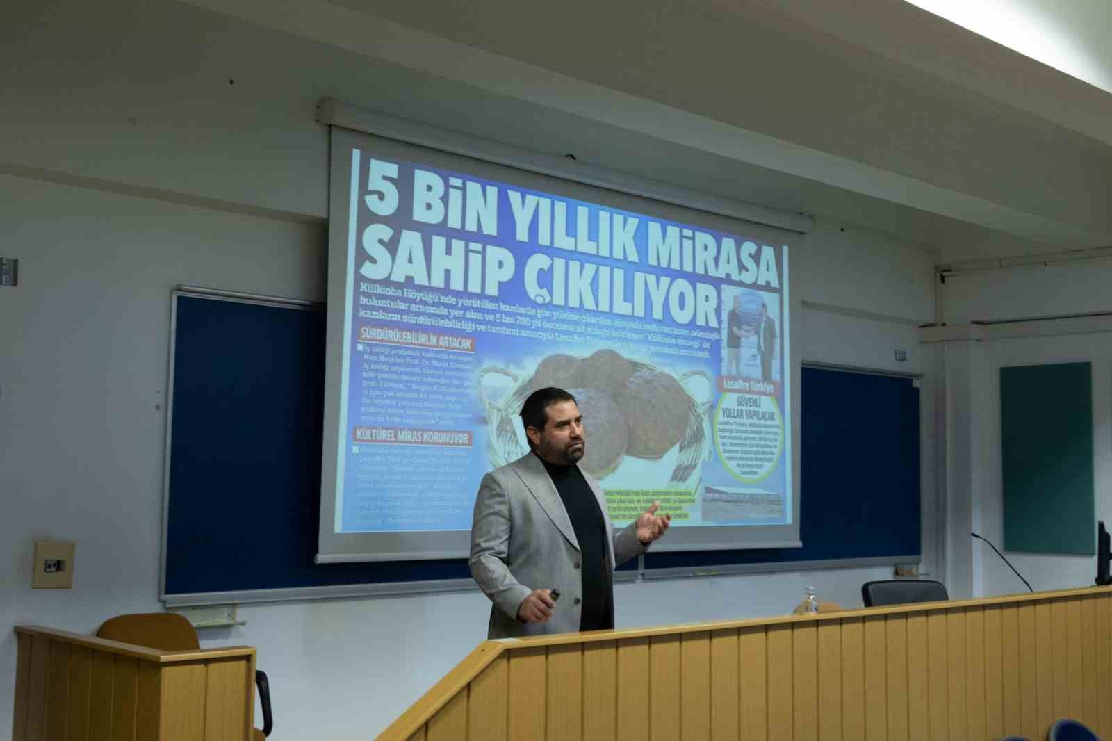 topragin-altindan-sofranin-ustune-kulluobada-ekmegin-arkeolojisi-baslikli-seminer-duzenlendi
